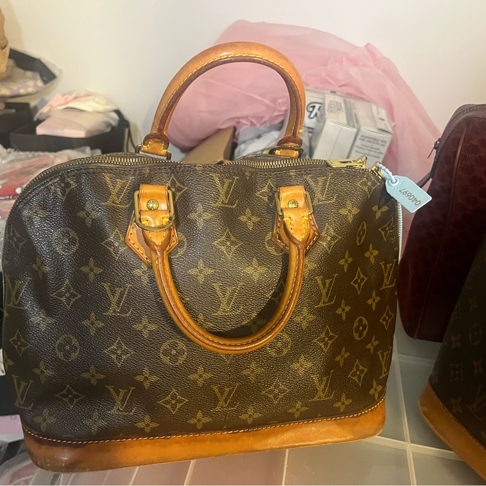 Louis Vuitton Monogram Alma PM vintage authentic